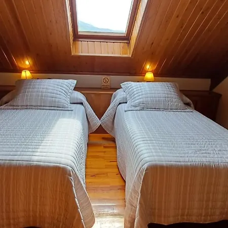 Hotel, Y