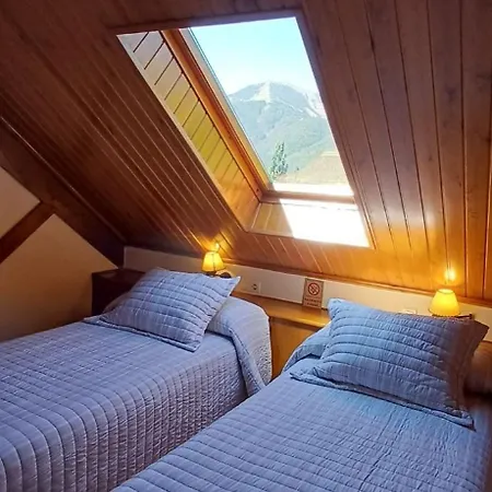 Hotel, Y ホテル *